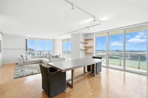 Copropriété à vendre à Miami, Floride: 3 chambres, 166.2 m2 № 1938476 - photo 6
