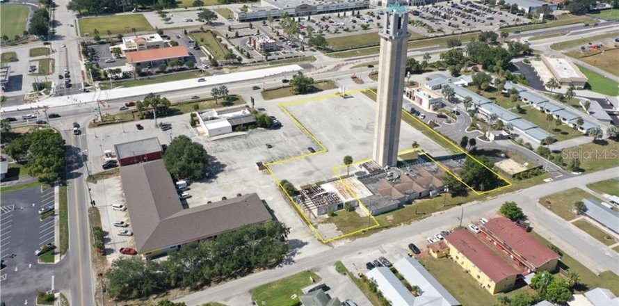 Propiedad comercial en Lake Placid, Florida 1277.96 m2 № 2130765