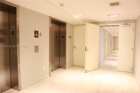 Copropriété à vendre à Miami Beach, Floride: 1 chambre, 55.37 m2 № 2186552 - photo 13