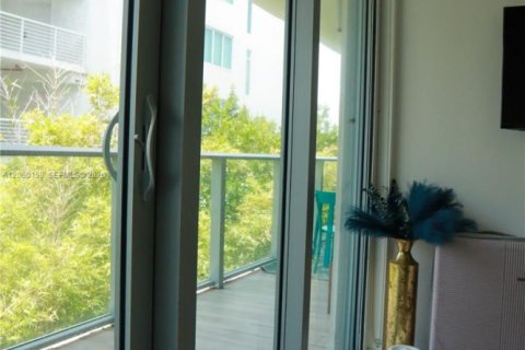 Copropriété à vendre à Miami Beach, Floride: 1 chambre, 55.37 m2 № 2186552 - photo 2