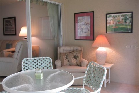 Condominio en alquiler en Sarasota, Florida, 2 dormitorios, 109.81 m2 № 212653 - foto 12