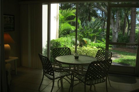 Condominio en alquiler en Sarasota, Florida, 2 dormitorios, 109.81 m2 № 212653 - foto 11