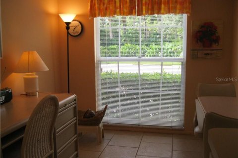 Condominio en alquiler en Sarasota, Florida, 2 dormitorios, 109.81 m2 № 212653 - foto 6