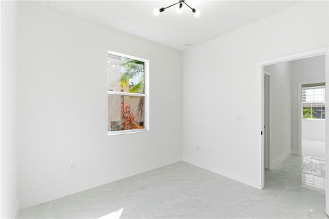 Villa ou maison à vendre à Riverview, Floride: 4 chambres, 186.36 m2 № 2143643 - photo 17