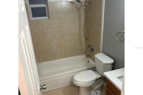 Casa en alquiler en Spring Hill, Florida, 2 dormitorios, 95.22 m2 № 1908508 - foto 12