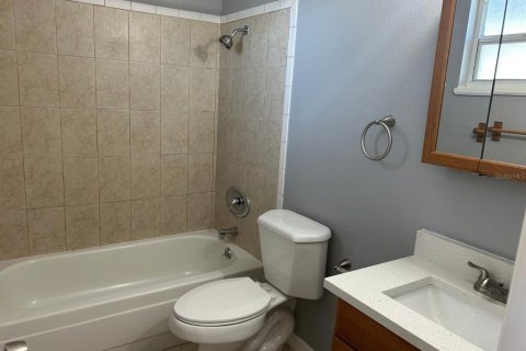 Casa en alquiler en Spring Hill, Florida, 2 dormitorios, 95.22 m2 № 1908508 - foto 9