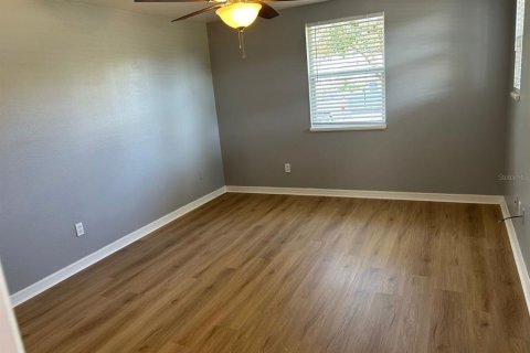 Casa en alquiler en Spring Hill, Florida, 2 dormitorios, 95.22 m2 № 1908508 - foto 13