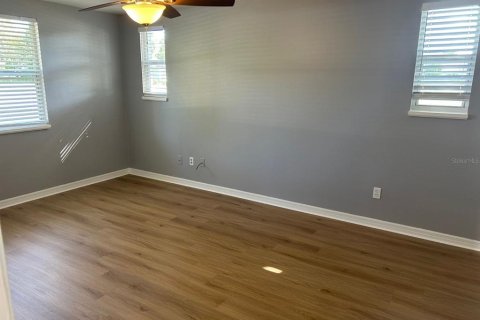 Casa en alquiler en Spring Hill, Florida, 2 dormitorios, 95.22 m2 № 1908508 - foto 11