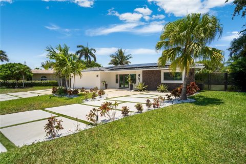 Villa ou maison à vendre à Lighthouse Point, Floride: 3 chambres, 203.83 m2 № 1864033 - photo 1