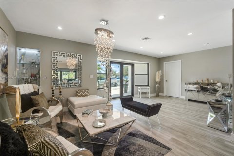 Villa ou maison à vendre à Lighthouse Point, Floride: 3 chambres, 203.83 m2 № 1864033 - photo 4