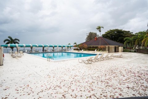 Copropriété à louer à Oakland Park, Floride: 2 chambres, 85.47 m2 № 2385506 - photo 18
