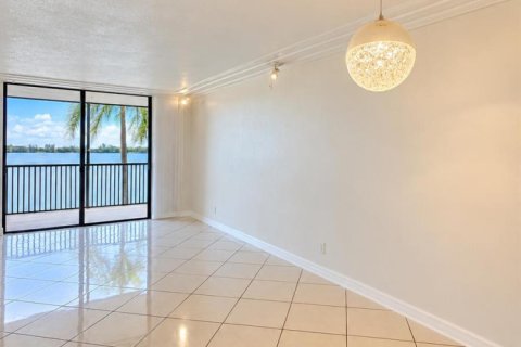 Copropriété à louer à Oakland Park, Floride: 2 chambres, 85.47 m2 № 2385506 - photo 24