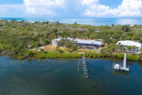Casa en venta en Englewood, Florida, 6 dormitorios, 649.48 m2 № 2202573 - foto 4