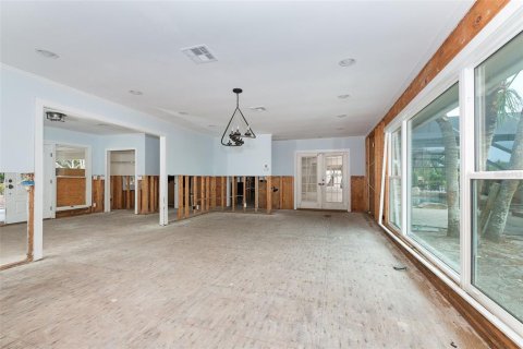 Casa en venta en Englewood, Florida, 6 dormitorios, 649.48 m2 № 2202573 - foto 18