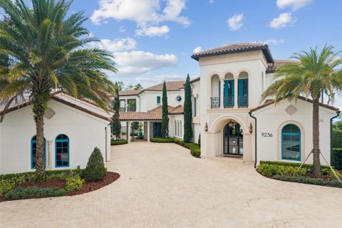 House in Orlando, Florida 5 bedrooms, 906.45 sq.m. № 2096934