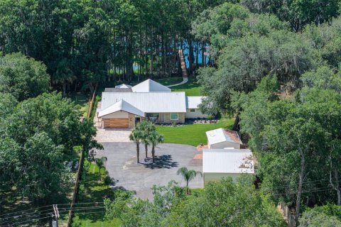 House in Inverness, Florida 4 bedrooms, 251.3 sq.m. № 1801986 - photo 13