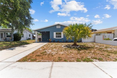 Villa ou maison à vendre à Saint Petersburg, Floride: 2 chambres, 86.03 m2 № 1778261 - photo 1