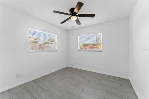 Villa ou maison à vendre à Saint Petersburg, Floride: 2 chambres, 86.03 m2 № 1778261 - photo 15