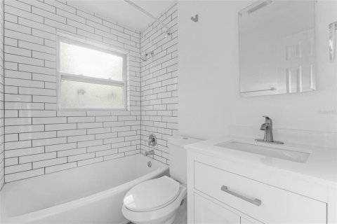 Villa ou maison à vendre à Saint Petersburg, Floride: 2 chambres, 86.03 m2 № 1778261 - photo 17
