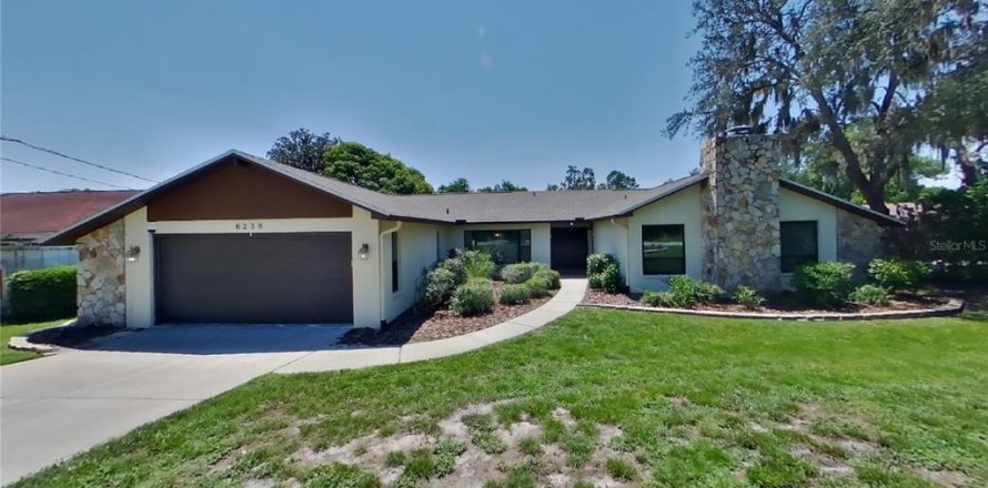 Casa en Spring Hill, Florida 3 dormitorios, 190.82 m2 № 1911922