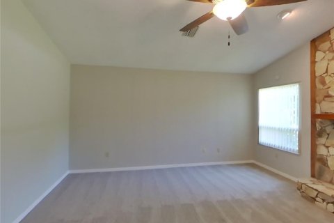 House in Spring Hill, Florida 3 bedrooms, 190.82 sq.m. № 1911922 - photo 3