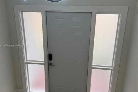 Townhouse in Miami, Florida 3 bedrooms, 115.66 sq.m. № 1974991 - photo 26