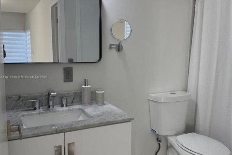 Townhouse in Miami, Florida 3 bedrooms, 115.66 sq.m. № 1974991 - photo 15