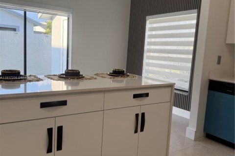 Townhouse in Miami, Florida 3 bedrooms, 115.66 sq.m. № 1974991 - photo 10