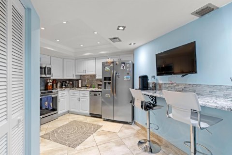 Copropriété à louer à South Palm Beach, Floride: 1 chambre, 106 m2 № 2146883 - photo 12