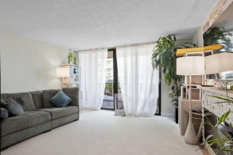 Copropriété à louer à South Palm Beach, Floride: 1 chambre, 106 m2 № 2146883 - photo 4
