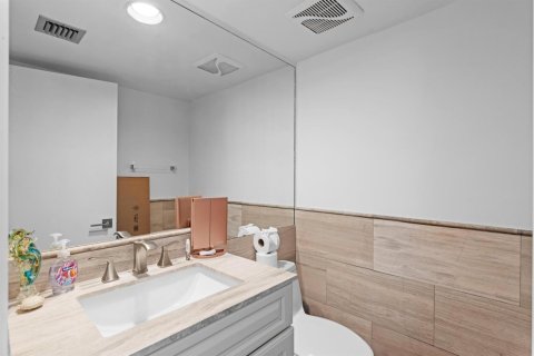 Copropriété à louer à South Palm Beach, Floride: 1 chambre, 106 m2 № 2146883 - photo 11