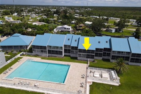 Condominio en venta en Port Charlotte, Florida, 2 dormitorios, 104.05 m2 № 1901174 - foto 2