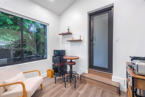 Снять в аренду квартиру в Майами, Флорида 1 спальня, № 2014405 - фото 2