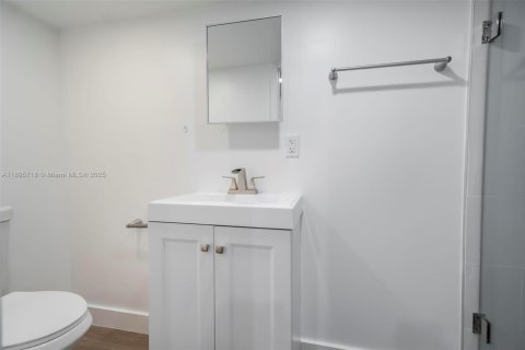 Снять в аренду квартиру в Майами, Флорида 1 спальня, № 2014405 - фото 7