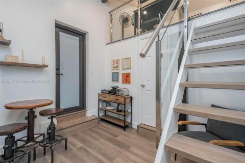 Снять в аренду квартиру в Майами, Флорида 1 спальня, № 2014405 - фото 3