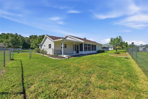 House in Dunnellon, Florida 3 bedrooms, 143.07 sq.m. № 2390945 - photo 6