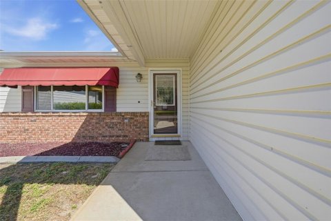 House in Dunnellon, Florida 3 bedrooms, 143.07 sq.m. № 2390945 - photo 3