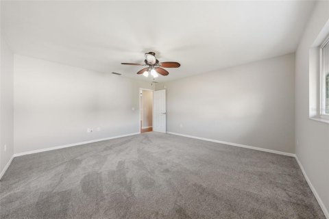 House in Dunnellon, Florida 3 bedrooms, 143.07 sq.m. № 2390945 - photo 20