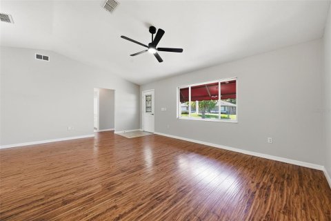 House in Dunnellon, Florida 3 bedrooms, 143.07 sq.m. № 2390945 - photo 11
