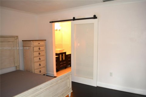 Townhouse in Doral, Florida 2 bedrooms, 129.32 sq.m. № 2003755 - photo 18