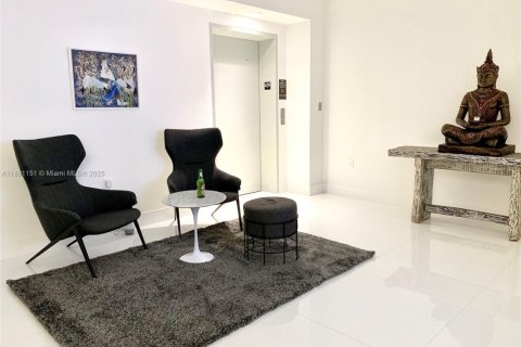 Copropriété à louer à Miami, Floride: 3 chambres, 165.18 m2 № 1944812 - photo 13