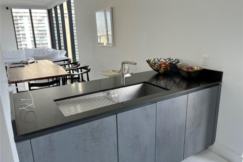 Copropriété à louer à Miami, Floride: 3 chambres, 165.18 m2 № 1944812 - photo 29