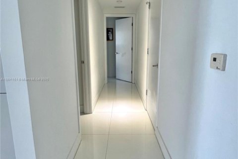 Copropriété à louer à Miami, Floride: 3 chambres, 165.18 m2 № 1944812 - photo 26