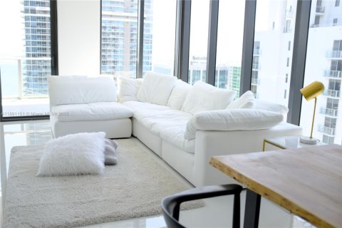 Copropriété à louer à Miami, Floride: 3 chambres, 165.18 m2 № 1944812 - photo 2