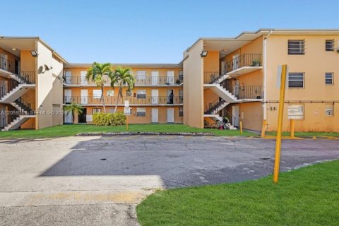 Condo in Miami, Florida, 1 bedroom  № 2264269
