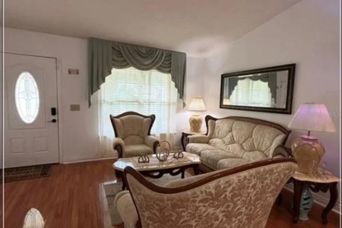 Villa ou maison à vendre à Orlando, Floride: 3 chambres, 140.28 m2 № 2396252 - photo 3