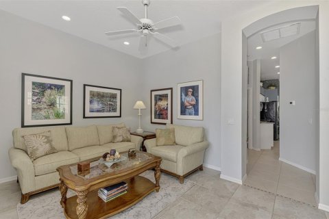 House in Venice, Florida 3 bedrooms, 216.37 sq.m. № 1524632 - photo 12