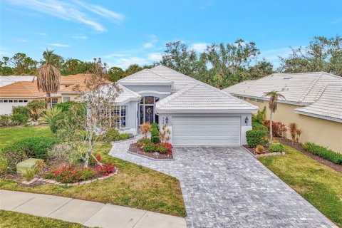 House in Venice, Florida 3 bedrooms, 216.37 sq.m. № 1524632 - photo 1