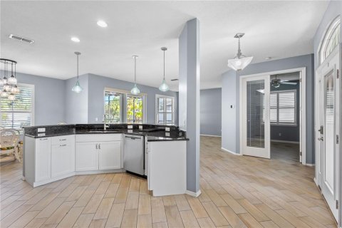 Villa ou maison à vendre à Bradenton, Floride: 3 chambres, 150.78 m2 № 2148181 - photo 4