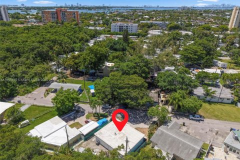 House in North Miami Beach, Florida 3 bedrooms, 126.35 sq.m. № 1842480 - photo 17